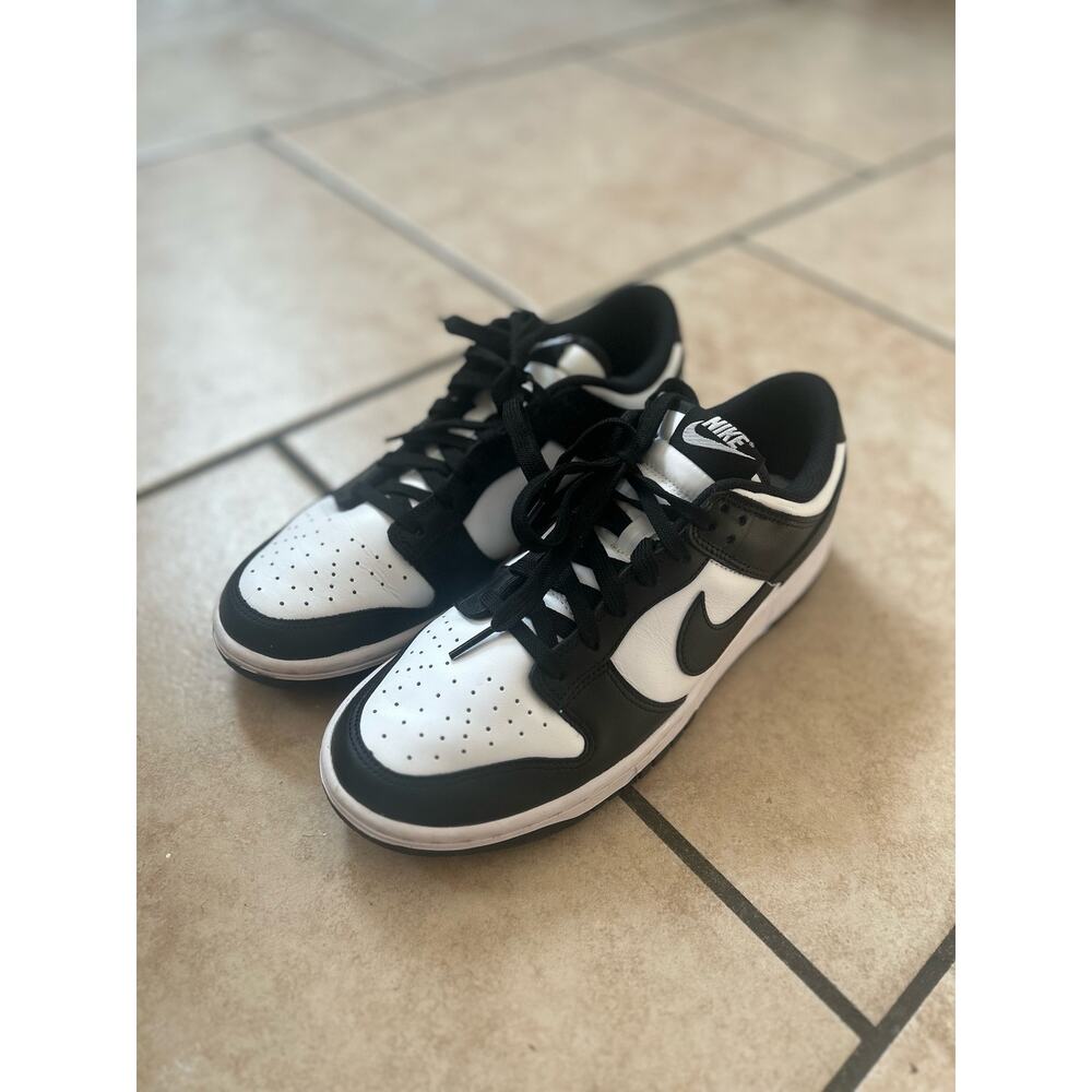 Women’s Nike Dunk Low Sneakers size 9